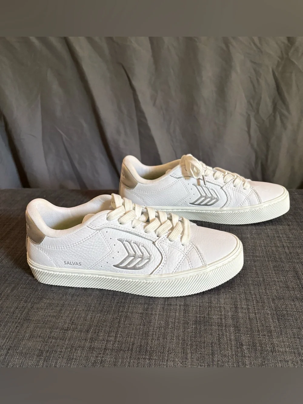 Salvas White Low-Top Sneakers